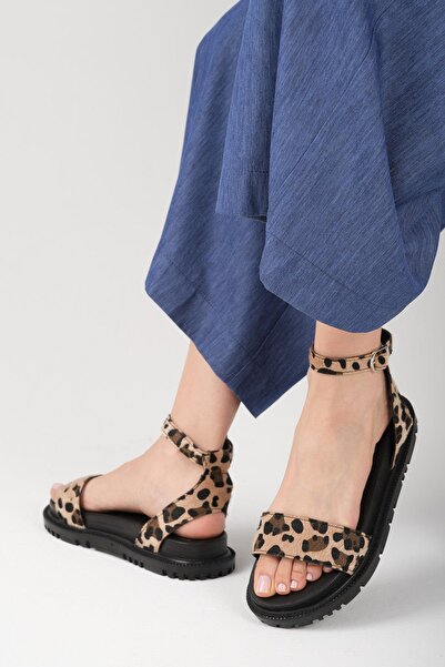 Mio Gusto Susana Leopard Patterned Ankle Strap Women's Sandals