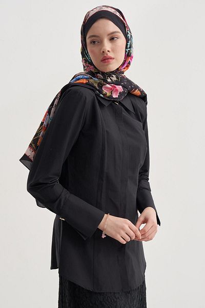 carell C Black Monogram Floss Shawl