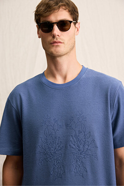 GRIMELANGE NELIDO Чоловіча вишивка з детальною 100% органічної бавовни екіпажу з коротким рукавом та регулярним облягаючим вирізом футболка з індиго