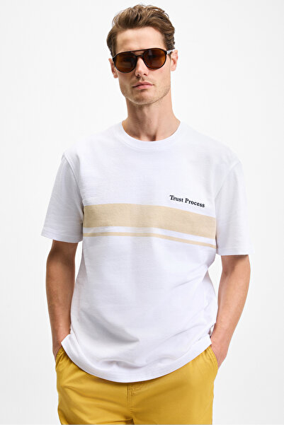 GRIMELANGE Ανδρικό μπλουζάκι Lamıne με λεπτομέρεια από 100% οργανικό βαμβάκι με λαιμόκοψη και λεπτομέρεια κέντημα