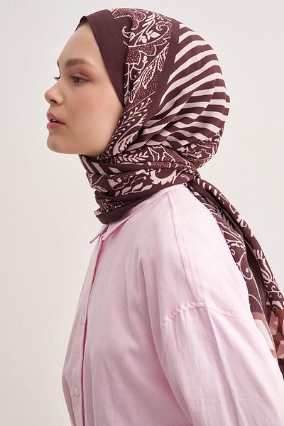 carell Sahra Burgundy Vela Flush Shawl