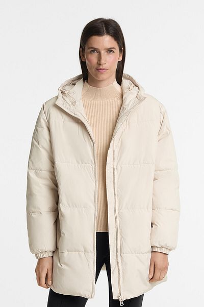 Oysho يوفر لك Primaloft® dolgulu midi ceket