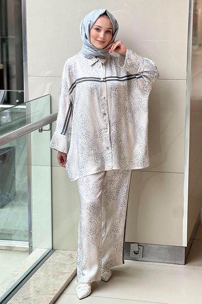 Ghisa Double Line Stripe Detailed Leopard Pattern Shirt Pants Set