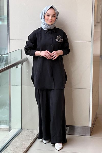Nurcan Çetin Striped Shirt and Embroidered Trousers Suit
