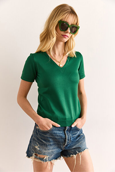 Olalook Γυναικεία Grass Green V λαιμόκοψη κοντομάνικη βασική πλεκτή μπλούζα BLZ-19002982