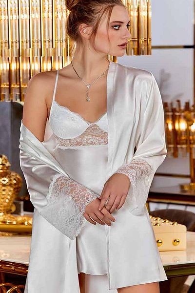 Jeremi Комплект от 6 сатенени дреха с дантела Dowry