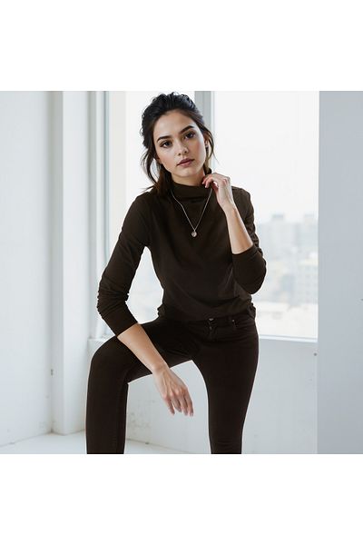 FAV T-shirt with High Neck and Long Sleeves