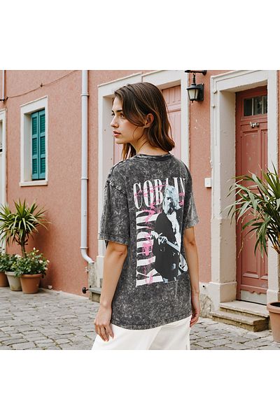SP Characters Kurt Cobain Print T-shirt