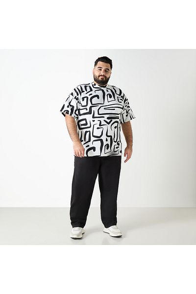 FAV Plus Size Geometric Print Crew Neck T-shirt with Short Sleeves
