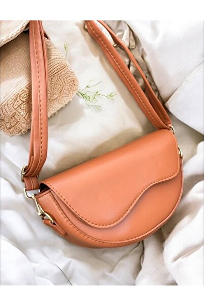 ESTUTE Kadınlar İçin Kapaklı, Mıknatıs Kapatmalı, Çok Yönlü Omuz ve El Çantas...