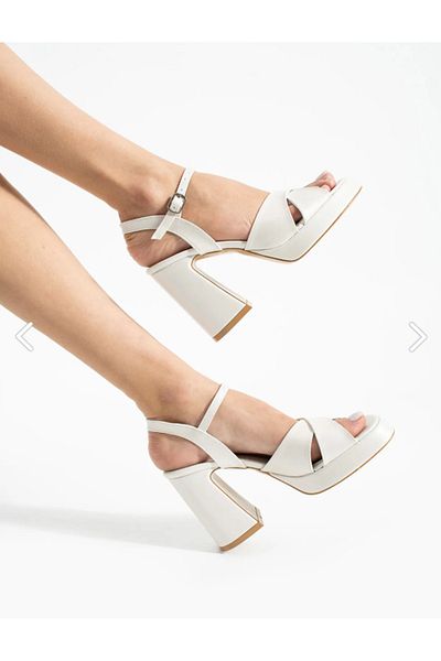 E&L Company 10cm Off White Leather, Cross. Running Is Guaranteed. It's Very Comfortable.