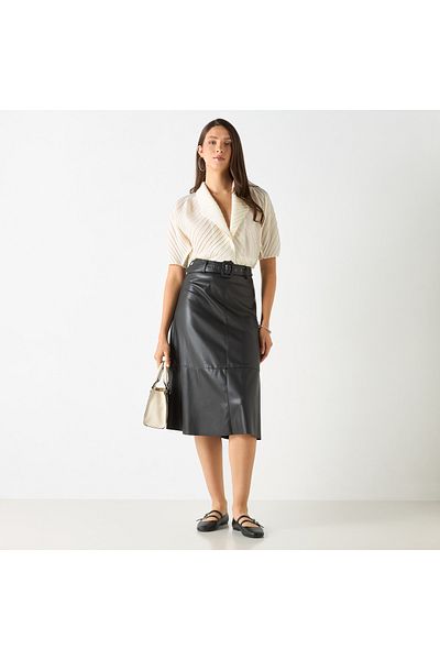 FAV Textured Collared Top with Short Sleeves