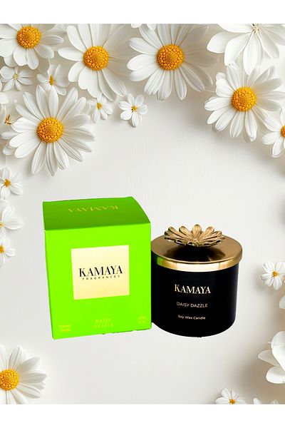 Kamaya Daisy Dazzle Scented candle 14 oz (400 gms) with gold lid with floral motif.