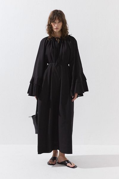 Hooopstore Μαύρο φόρεμα Voile με μανίκια βολάν