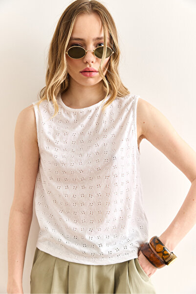 Olalook Women's Ecru Scallop Look Lycra Blouse Blz-19003000