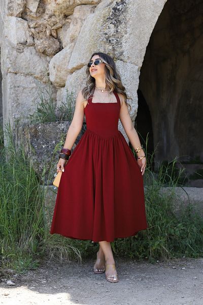bytugcekaya Rochie Halter din in Burgundy