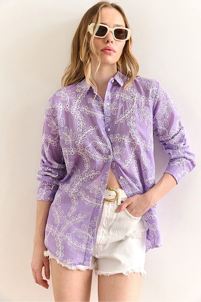 Olalook Lilafarbenes Damen-Hemd mit geometrischem Muscheldetail GML-19001324