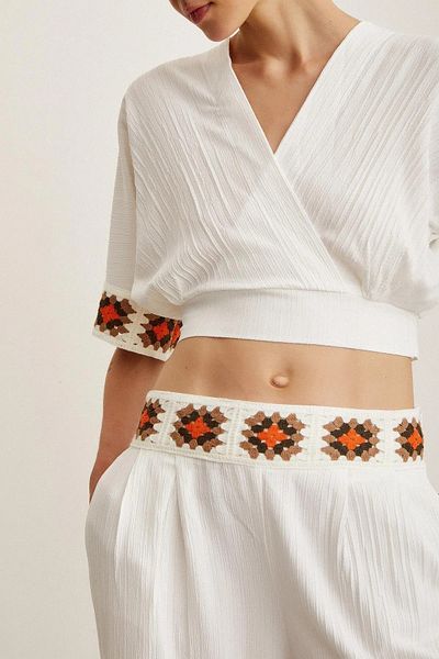 sportiness Süzene Embroidered Double Breasted Collar with Belt Crop Linen Fabric Set