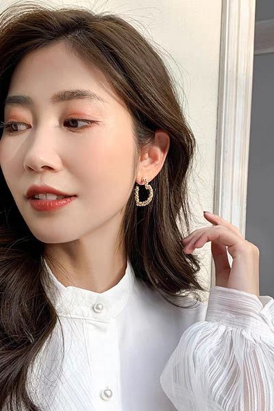ARTEMİSİA Women's Serrated Heart Model Earrings