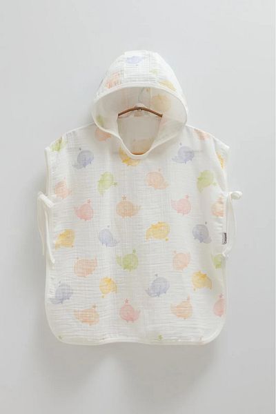 Caramell Poncho: the Meeting Point of Softness and Elegance