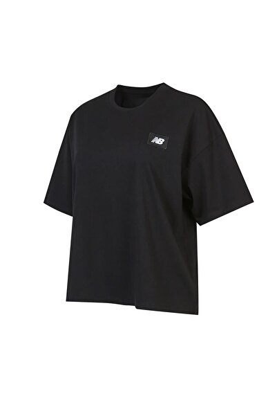 New Balance Lifestyle WNT1520-BK Siyah Kadın Tişört