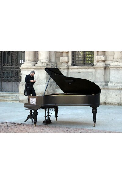 ve Tablou Canvas,Pian pe strada, 60 x 40 cm, Rama lemn, Multicolor