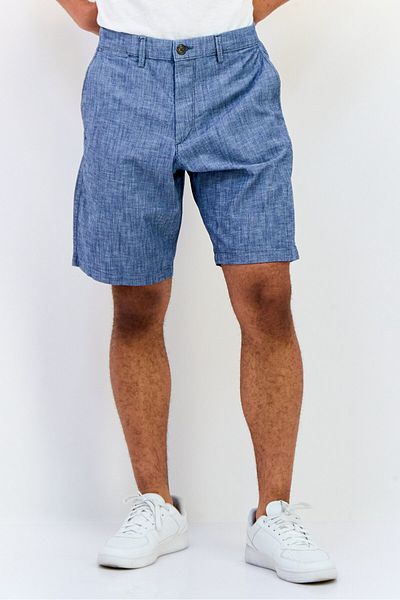 GAP Men Regular Fit Chambray 10 Inseam Chino Shorts, Indigo