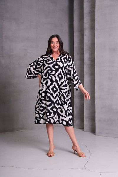 Şans Women Plus Size Black, V-Neck Print Dress 65N38973