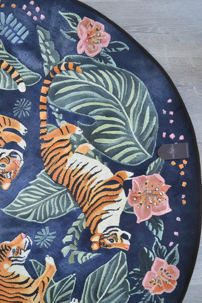 Rugs Modern Halı Paris Collection Round Leaf Detailed Tigers Woven Base Modern Decorative Rug Paris02