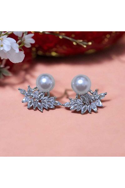 feyza collection Zircon Stone Leaf Motif Pearl Detail Vip Steel Earrings