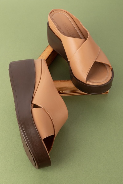 Gondol Kadın Hakiki Deri Dolgu Topuklu Rahat Günlük Terlik Tlh.630