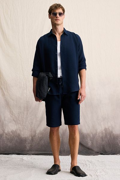 GRIMELANGE Jens Men's 100% Cotton Muslin Fabric Slim Fit Slim Fit Navy Blue Shorts with Side Pockets