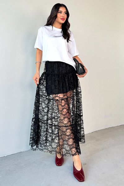Cappmoda ETK-02336 Fusta de vară cu etaje din tul cu model floral, cu căptușeală neagră