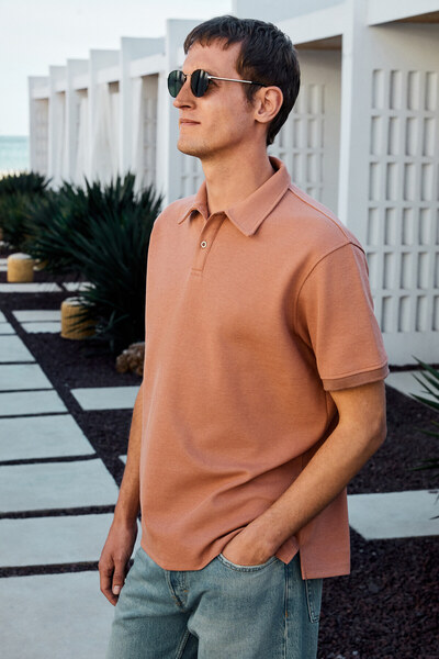 GRIMELANGE Laporte Men's Textured Fabric Slim Fit Brick Color Polo Collar T-shirt