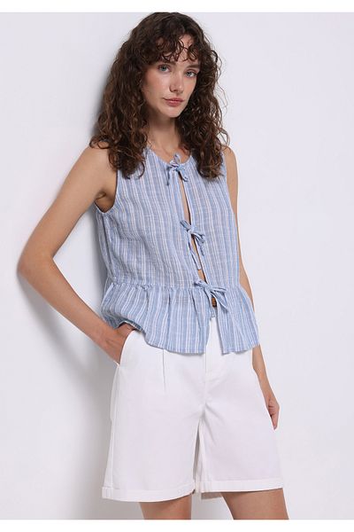 Colin's Pantaloni scurți albi pentru femei, slim fit, talie înaltă