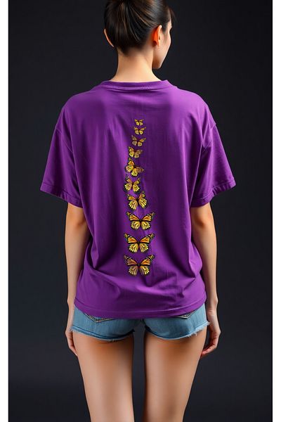 uyguntarz Rücken-König-Schmetterling-bedrucktes T-Shirt