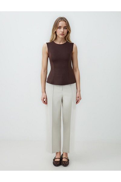 Jimmy Key Brown Crew Neck Sleeveless Slim Fit Knitted Blouse