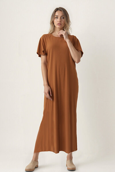 Vitrin Велосипедний комір, короткий рукав, сукня