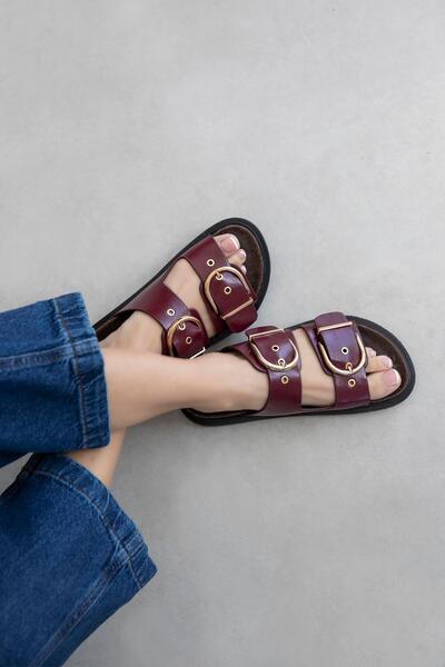 STRASWANS Zowie Women's Buckle Detail Daily Comfort Leather Slippers Claret Red