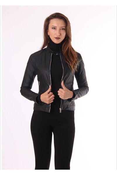 BEBE PLUS Jachetă din piele artificială cu guler judecător pentru femei