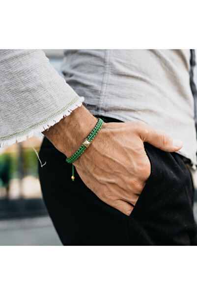 GT Collection GT Collection, pánský zlatý pyramidální náramek se zirkony, univerzální velikost a nastavitelná zelená nylonová šňůrka