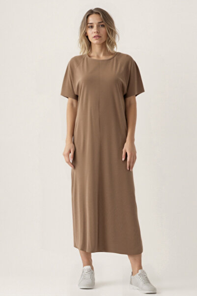 Vitrin Велосипедний комір, короткий рукав, сукня