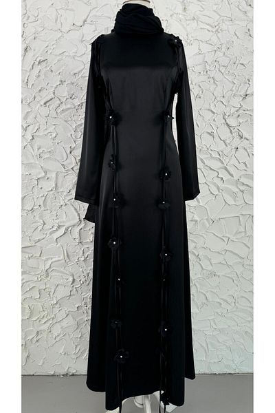 noyacollection Evening Dress with Flowers on Two Sides