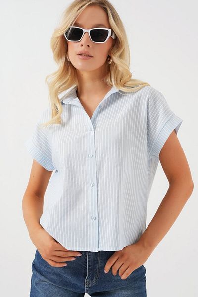 leyla sanat sanata yeni bir bakış açısı Leyla Sanat Sanata a New Perspective Striped Short Sleeve Shirt 20324 - Light Blue
