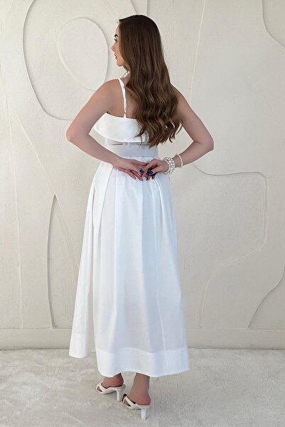 Elbee Fashion Woman Біле плаття з поясом і бретелями