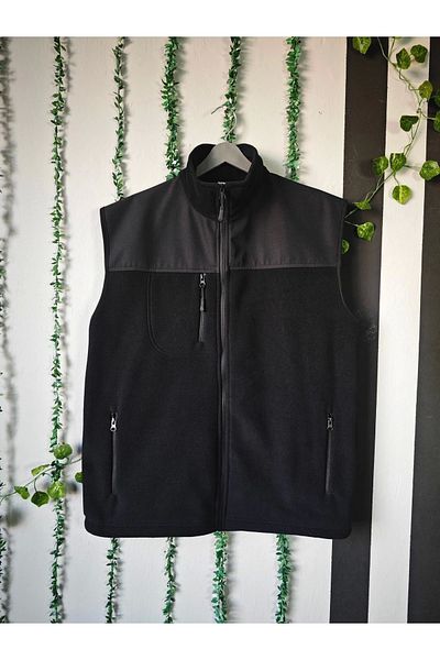 dafri Black Fleece Vest