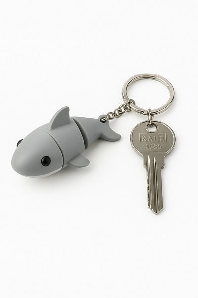 edoy Cute Gray Shark Keychain – Fun Accessory for Bag Zipper