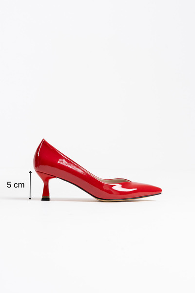 MASSOLE Kadın Kırmızı Rugan 5 cm Stiletto Özel Tasarım Topuk V Model Şık Günlük Rahat Massole Yeni Sezon