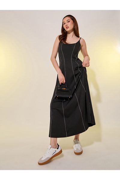 Styli Solid Contrast Trim Sleeveless A-Line Midi Dress