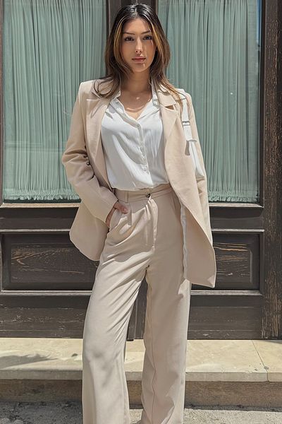 VAGGON Women's Beige Blazer Jacket and Pants Suit V00034-A